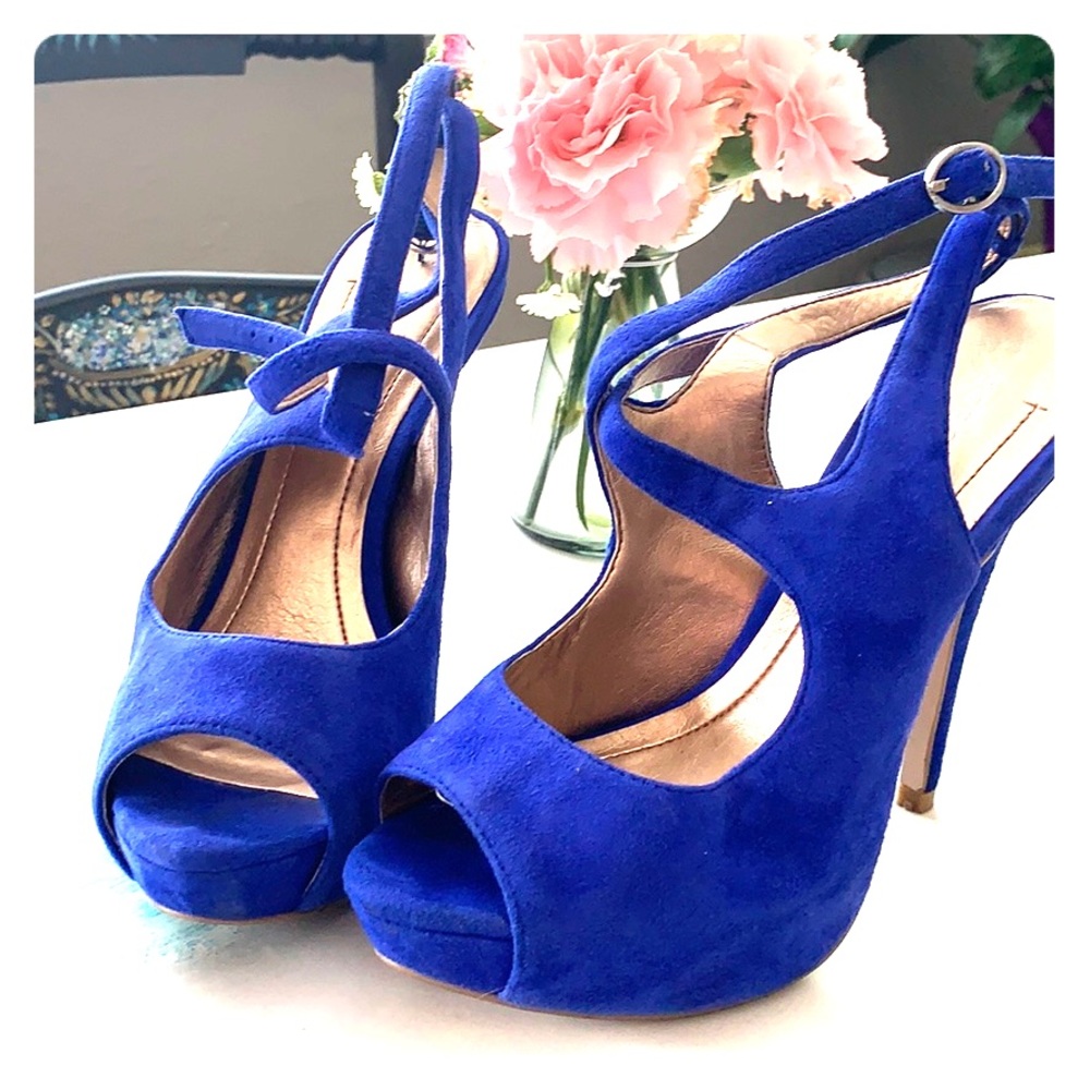 BCBG EBONEE Cobalt blue suede platform heels